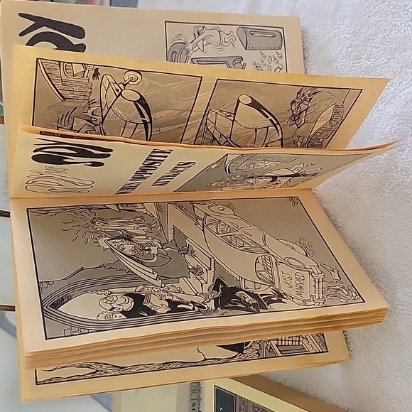 Spy vs Spy By Prohias The Fourth Mad Vintage Paperback. - Picture 9 of 16